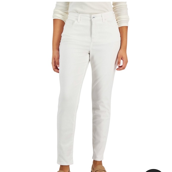 Style & Co White Curvy Girlfriend Straight Jeans, Size 10,  Wear down or… - Picture 1 of 8
